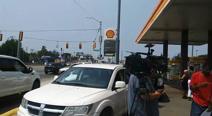 Shell Gas Station Shutdown Rally