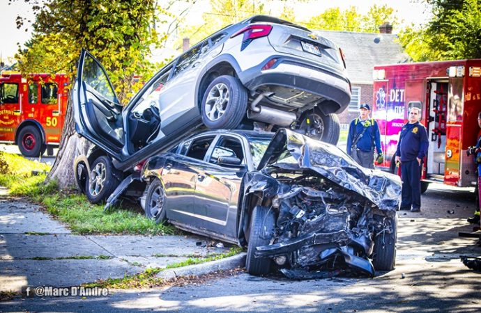 Car Accident on Detroit’s East Side: Charger Runs Stop Sign, Collides with SUV