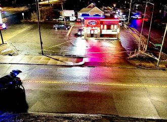 Tragic Incident at Louie Coney Island: A Man’s Desperate Act